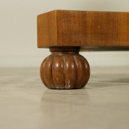 English table-detail