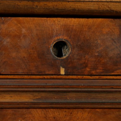 Dresser Walnut crotch-detail