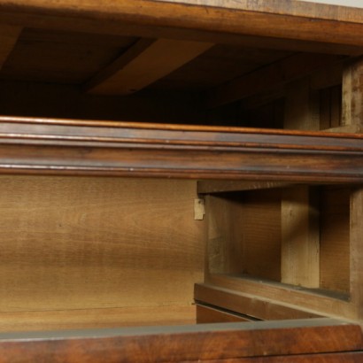 Dresser Walnut crotch-detail