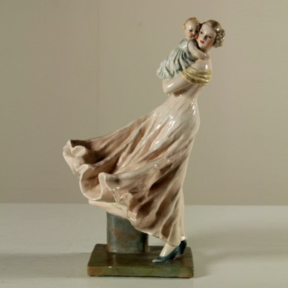 Guido Cacciapuoti, glazed ceramic, gust of wind, statue, ceramic statue, # {* $ 0 $ *}, #GuidoCacciapuoti, #ceramicasmaltata, #colpodivento, #statua, #statuainceramica