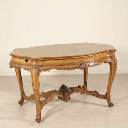 Table de style baroque