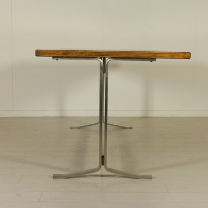 Schreibtisch, Vintage Schreibtisch, Designer Schreibtisch, Italienisches Design, Italienisches Design Schreibtisch, {* $ 0 $ *}, antionline, 70er Schreibtisch, 80er Schreibtisch, 70er, 80er, Nussbaum Schreibtisch, Tanganjika Nussbaum, Metall verchromt