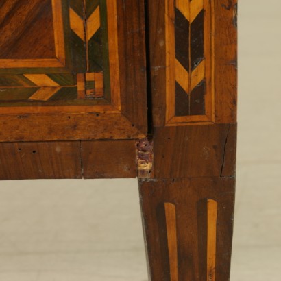 Classical Dresser-detail