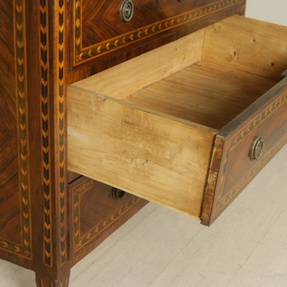 Commode classique-détail