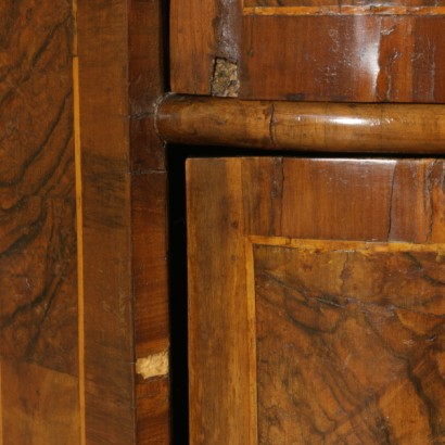 Baroque COMMODE with lift-detail