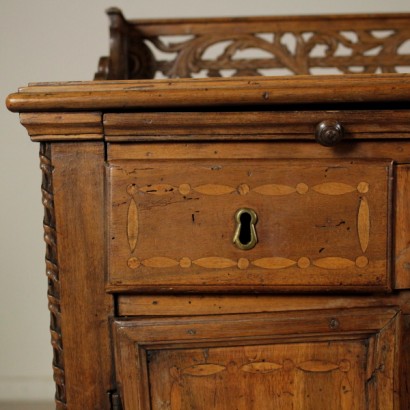 Neoclassical desk from Center-detail