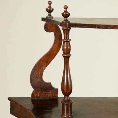 Etagere Umbertina - particolare Etagere Umbertina - particolare
