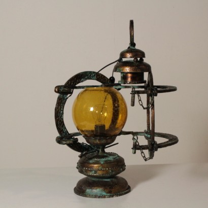 lampada, lampada da tavolo, lampada 900, lampada in vetro giallo, vetro giallo, lampada in ferro, ferro effetto rame, lampada effetto rame, di mano in mano, anticonline