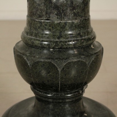 Column planter-detail