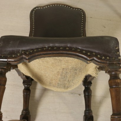 Gruppo di quattro sedie a rocchetto - particolare