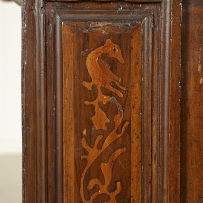 Inlaid chest-detail