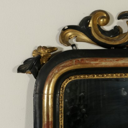 Pair of mirrors-detail