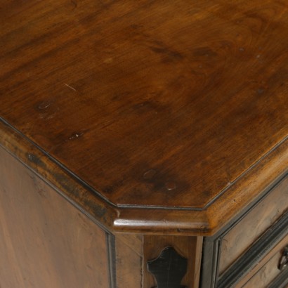 Chest of Drawers 18th century Italy