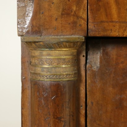 Pair of bedside tables - detail