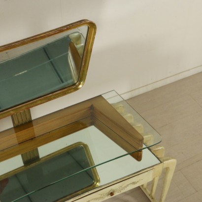 {* $ 0 $ *}, 50, 50, table de toilette avec miroir, les années 50 Coiffeuse avec miroir, couverture parchemin, couverture parchemin, toilette décoré, plateau en verre, haut toilettes en verre, WC parchemin, WC en parchemin