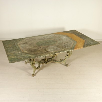 {* $ 0 $ *}, carved and lacquered table, carved table, lacquered table, antique table, antique table, 900 table, 20th century table, Piedmontese table, Turin table, Turin table