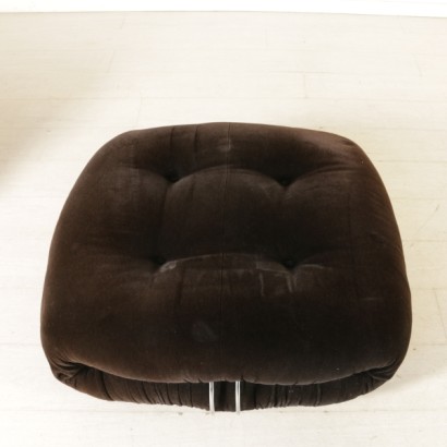 armchair, armchair with pouf, cassina armchair, soriana armchair, shoe armchair, shoe, shoe afra and tobia, tobia and afra, tobia and afra shoe, design armchair, Italian design, cassina design, cassina shoe armchair, cassina shoe, armchair with footrest, armchair with footrest cassina, footrest cassina, {* $ 0 $ *}, anticonline