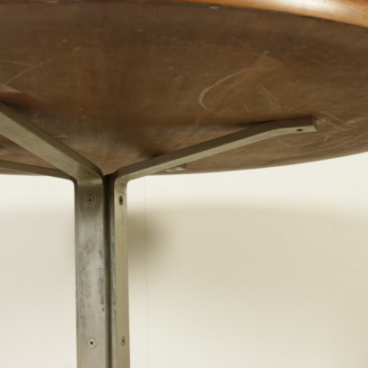 Table Designed for Formanova - detail