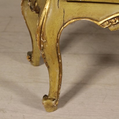 bedside tables, antique bedside tables, pair of bedside tables, lacquered bedside tables, lacquered wood bedside tables, bedside tables 900, bedside tables early 900, bedside tables early 900, decorated bedside tables, {* $ 0 $ *}, anticonline, baroque style bedside tables, baroque bedside tables