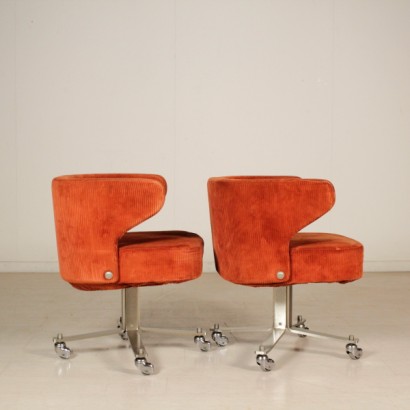 Formanova Armchairs - side