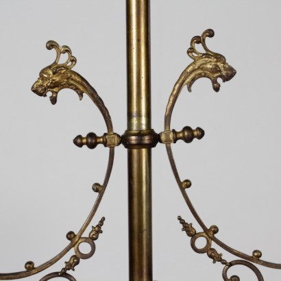 {* $ 0 $ *}, candelabro de bronce, candelabro de bronce dorado, candelabro antiguo, candelabro antiguo, candelabro 900, candelabro de principios del siglo XX, candelabro de principios del siglo XX, candelabro de bronce y hierro, candelabro de dos brazos