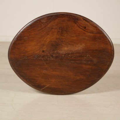 Coffee table oval - particular