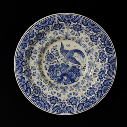 assiette de delft, assiette de delft, grande assiette, grande assiette en céramique, grande assiette en céramique de delft, assiette antique, assiette antique, assiette en céramique, céramique de delft, céramique émaillée, décoration monochrome, assiette 900, assiette seconde moitié 900