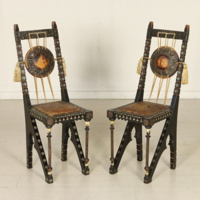 Chaises du designer Carlo Bugattii