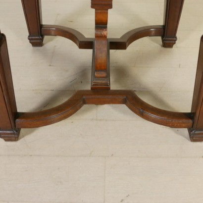 {* $ 0 $ *}, liberty extendable table, liberty table, extendable table, 900 table, mahogany table, early 1900 table, early 1900 table, early 1900 table, early 1900 table, square top table, square top