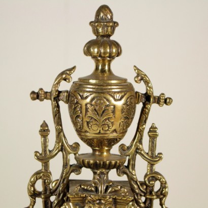 di mano in mano, trittico da camino, trittico antico, trittico antiquariato, trittico 900, trittico in bronzo, trittico da camino in bronzo, orologio con candelabri, orologio antico, orologio antiquariato, candelabri antichi, candelabri antiquariato, orologio walt, orologio firmato walt, candelabri a cinque luci