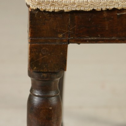 Group of three neoclassical chairs - detail