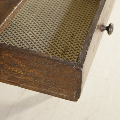 Tavolino in stile Particolare Tavolino in stile