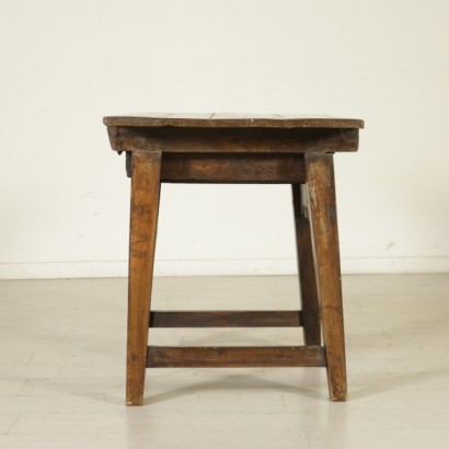 {* $ 0 $ *}, table basse style, table basse en peuplier, table basse en noyer, table en sapin, table basse antique, table basse antique, table basse 900, table basse mi-900, table basse style, table d'atelier, atelier de 900, meubles anciens, 900 table basse