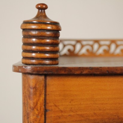 Etagere in ciliegio Etagere in ciliegio