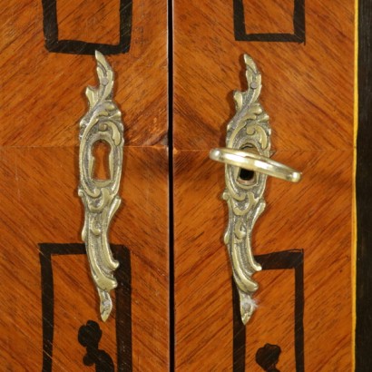 Secretaire decorato Secretaire decorato