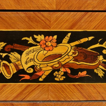 Secretaire decorato Secretaire decorato