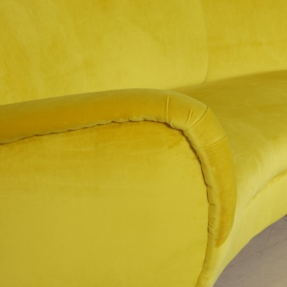 dimanoinmano, divano, divano anni 50, divano modernariato. divano design, divano vintage, divano vintage anni 50, design italiano, divano in velluto giallo, divano modernariato giallo, divano anni 50 giallo