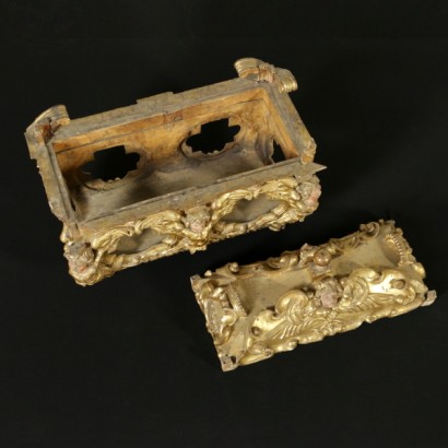 Carved and gilded Reliquary