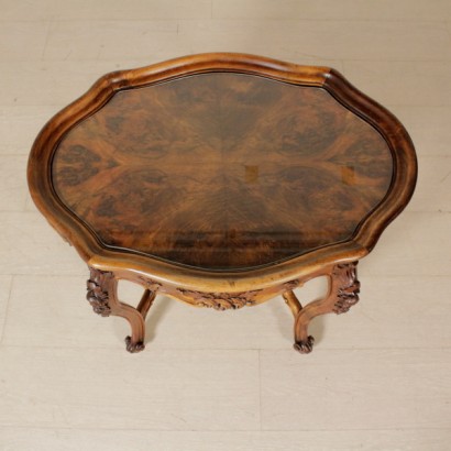 {* $ 0 $ *}, table basse de style, table basse de style baroque, table basse baroque, table basse antique, table basse antique, table basse 900, table basse première moitié 900, table basse ligne mossa, table basse ligne ondulée, antique table basse, tables en noyer