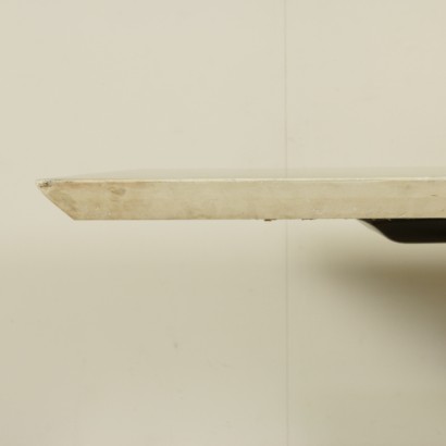 Table in the style of Osvaldo Borsani - detail