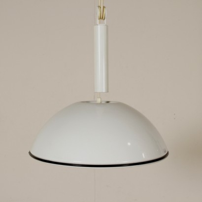 Lampe du designer Pier Giacomo Castiglioni