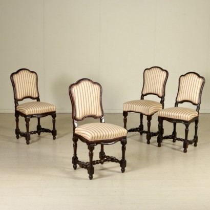 Gruppo di quattro sedie a rocchetto