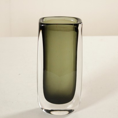 di mano in mano, vaso in vetro, ciotola in vetro, vaso grigio-verde, ciotola grigio-verde, vaso verde, vaso grigio, ciotola verde, ciotola grigia, vaso orrefors, ciotola orrefors, vaso anni 60, ciotola anni 60, ciotola del 900, ciotola del novecento, vaso del 900, vaso del novecento, ciotola vintage, vaso vintage, ciotola di design, vaso di design, ciotola antica, vaso antico