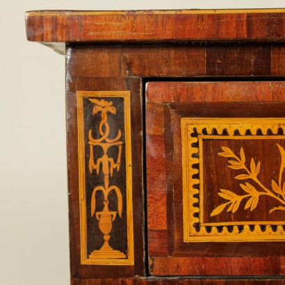 Chest of drawers inlaid - particular