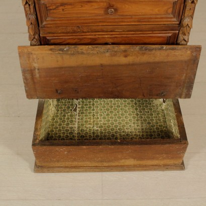 A prie-dieu with drawers - special