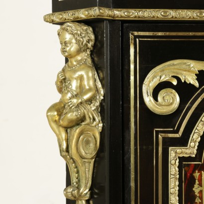 Particolare Piccola credenza stile Boulle