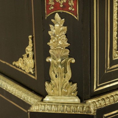 Particolare Piccola credenza stile Boulle