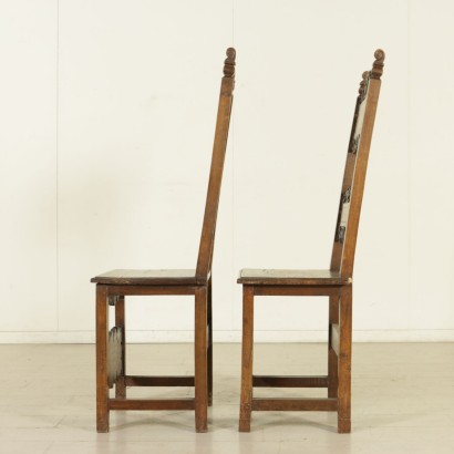 The pair of chairs in the folder