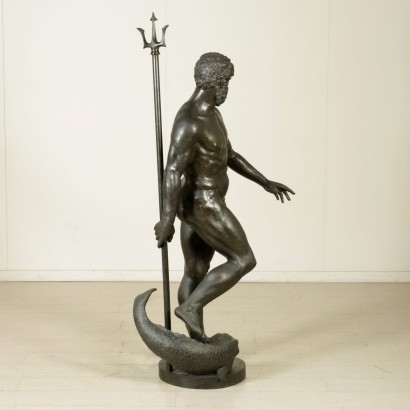 Statua bronzea di Nettuno