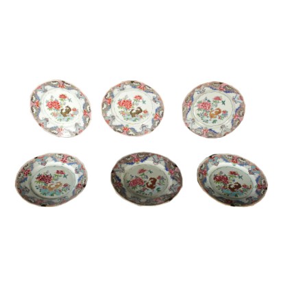 Six plats de "famille rose" de la porcelaine chinoise